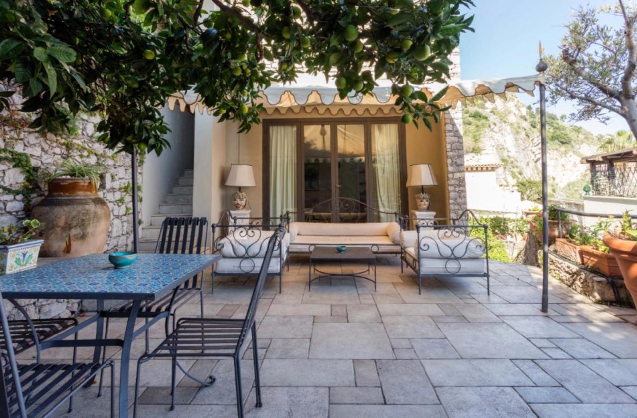 Villa Eleonora Isola Bella Sea View Small Pool + Jacuzzi ตาออร์มินา ภายนอก รูปภาพ