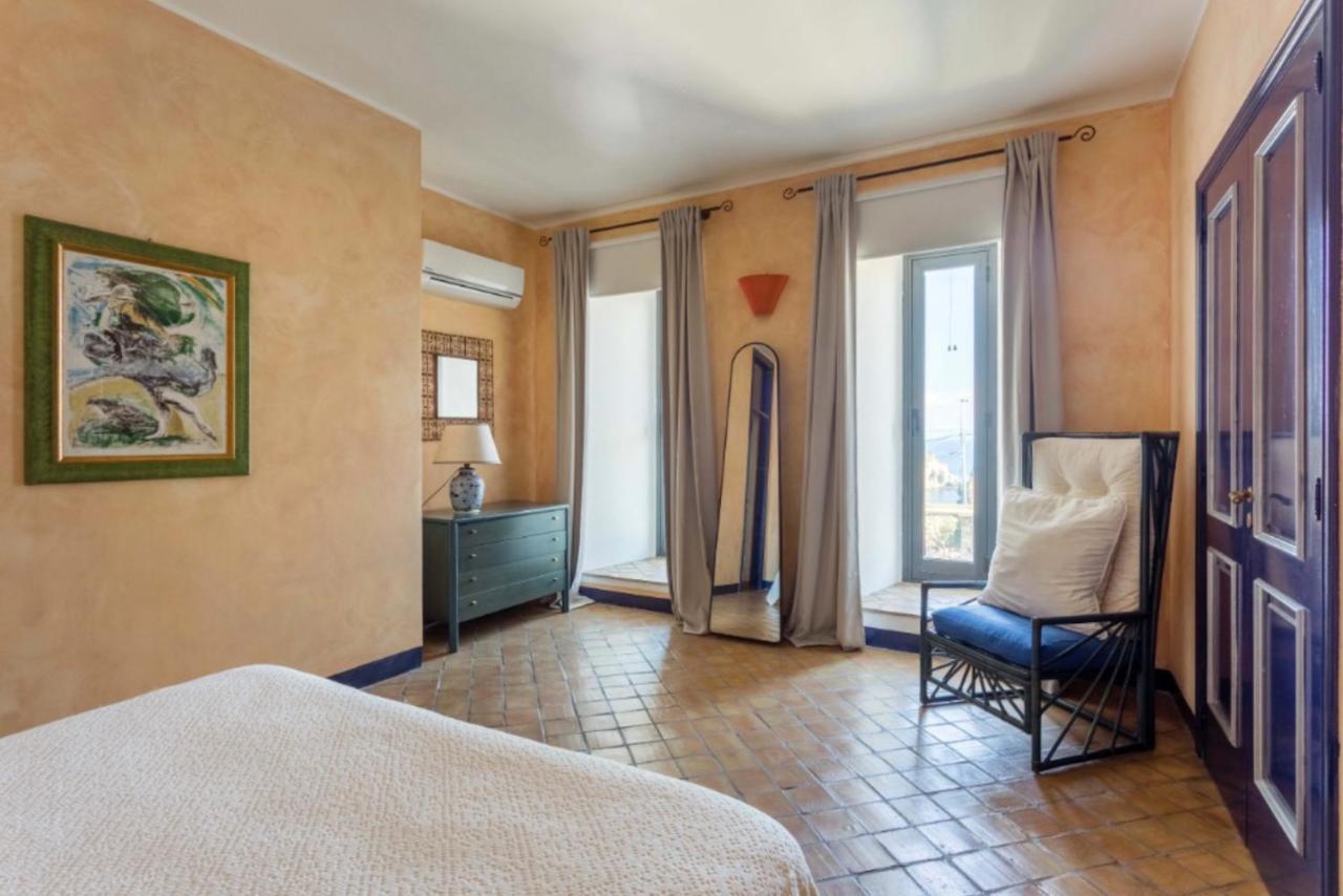 Villa Eleonora Isola Bella Sea View Small Pool + Jacuzzi ตาออร์มินา ภายนอก รูปภาพ