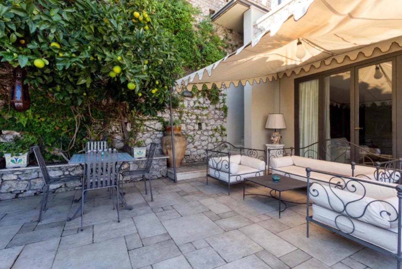 Villa Eleonora Isola Bella Sea View Small Pool + Jacuzzi ตาออร์มินา ภายนอก รูปภาพ