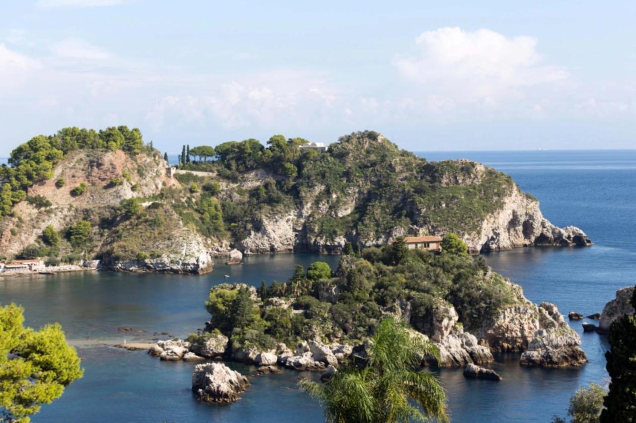 Villa Eleonora Isola Bella Sea View Small Pool + Jacuzzi ตาออร์มินา ภายนอก รูปภาพ