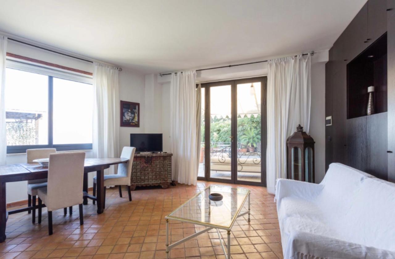 Villa Eleonora Isola Bella Sea View Small Pool + Jacuzzi ตาออร์มินา ภายนอก รูปภาพ