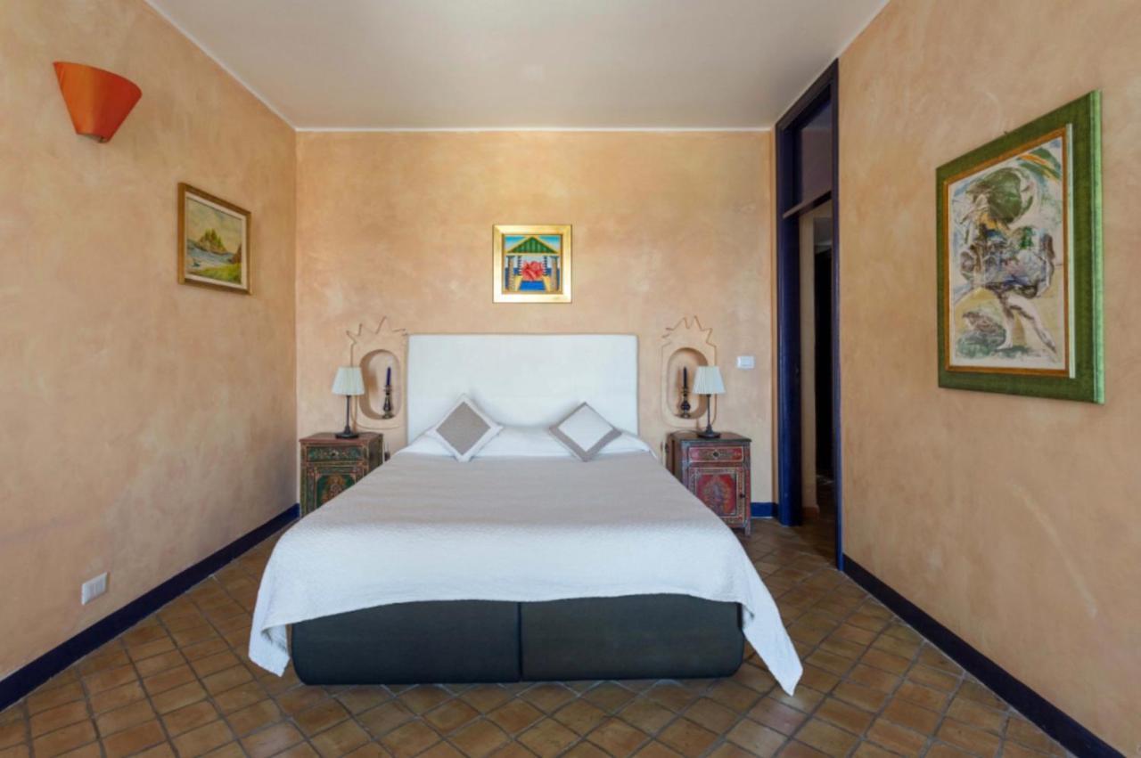 Villa Eleonora Isola Bella Sea View Small Pool + Jacuzzi ตาออร์มินา ภายนอก รูปภาพ