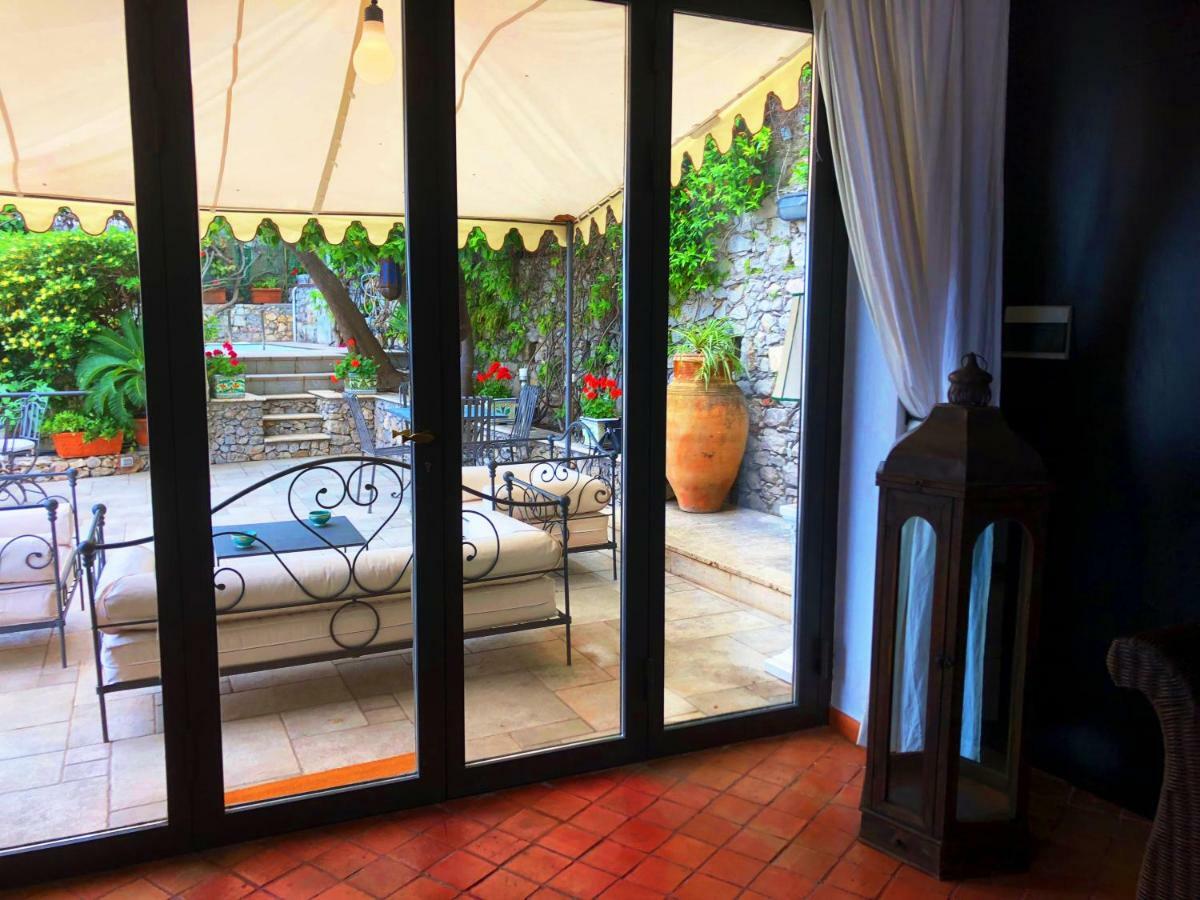 Villa Eleonora Isola Bella Sea View Small Pool + Jacuzzi ตาออร์มินา ภายนอก รูปภาพ