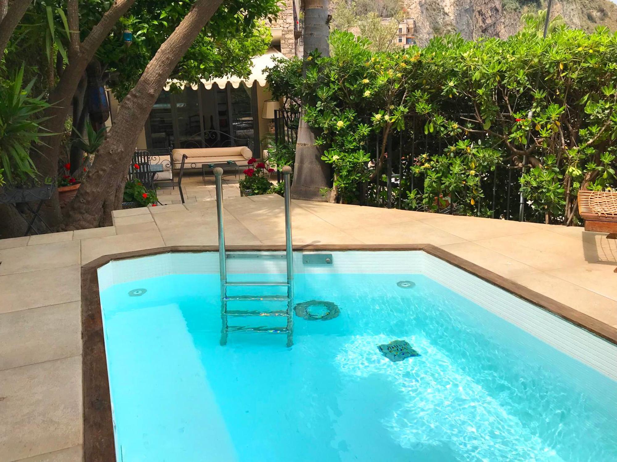 Villa Eleonora Isola Bella Sea View Small Pool + Jacuzzi ตาออร์มินา ภายนอก รูปภาพ